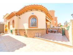Красивая вилла в Playa Flamenca, Торревьеха