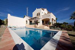 El Paraiso Alto -  Detached family villa with magnificent views including La Concha mountain and coast including Marbella