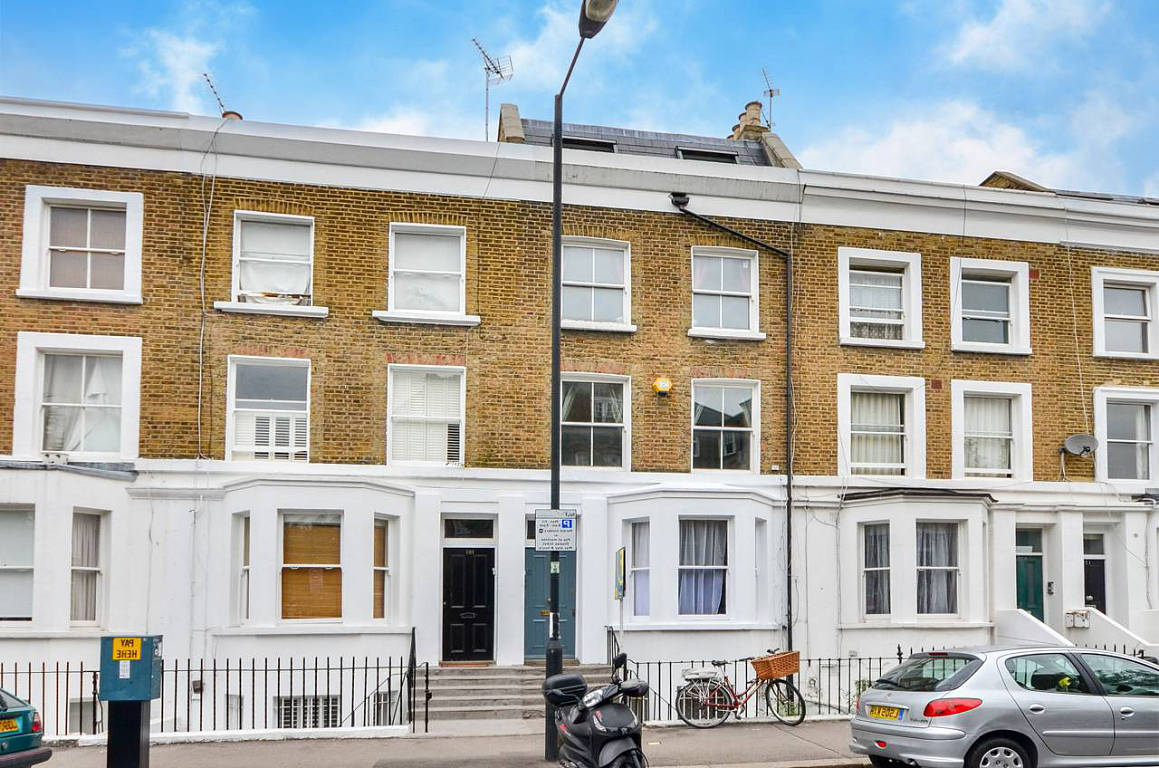 Отличная трехуровневая квартира в Хаммерсмите, Лондон Отличная трехуровневая квартира в Хаммерсмите, Лондон