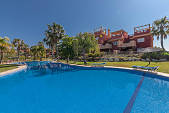 Attractive 2 bedroom penthouse apartment situated in this popular secure community located close to the best beaches Puerto Cabopino, Marbella