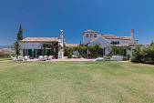 Stunning Cortijo style estate standing in 10,000 m2 with beautiful views over the countryside towards the coast, La Cala Golf 