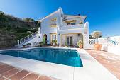 Most impressive views in the area are the reward for climbing the steps up to the delightful detached villa Cerros del Aguila, Mijas