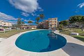 Refurbished 1 bedroom first floor apartment with direct sea views Playabella, New Golden Mile, Estepona