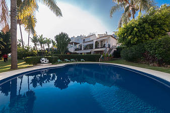 A perfect holiday or permanent home in Marbella Hill Club overlooking the Marbella coastline and just a short drive from all facilities Marbella